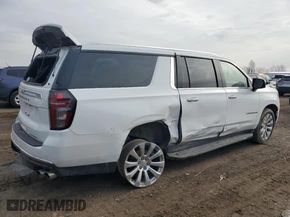 ✅ 2021 Chevrolet Suburban Premier • VIN: 1GNSKFKD5MR319862 • Lot: 81325774. Wystawiony na Copart z przebiegiem 77 831 mil. Bezpłatny archiwum sprzedaży aukcyjnych z USA i szczegółowy raport historii pojazdu na DreamBid. Zdjęcie 3.