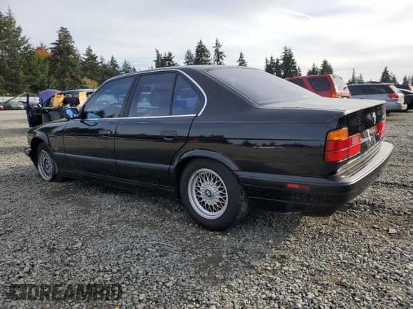✅ 1995 BMW 5 Series 525i • VIN: WBAHD6329SGK86025 • Лот: 78983514. Опубликован ранее на Copart с пробегом 104 309 миль. Бесплатный доступ к архиву аукционных продаж из США и подробный отчёт об истории автомобиля на DreamBid. Изображение 2.