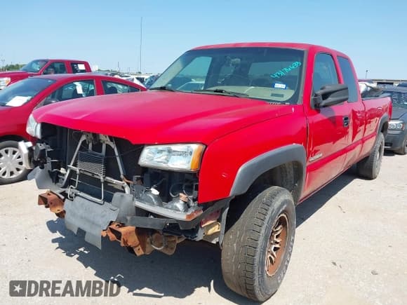✅ 2003 Chevrolet Silverado 2500HD LS • VIN: 1GCHC29U93E346552 • Lot: 43176633. Listed on IAAI with 321,668 mi. Free auction sales archive from the USA and detailed vehicle history report at DreamBid. Image 2.