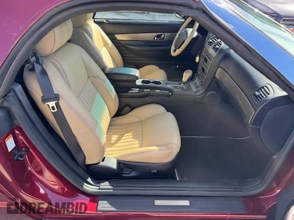 ✅ 2004 Ford Thunderbird Deluxe • VIN: 1FAHP60A54Y110954 • Lot: 56162245. Wystawiony na Copart z przebiegiem 26 244 mil. Bezpłatny archiwum sprzedaży aukcyjnych z USA i szczegółowy raport historii pojazdu na DreamBid. Zdjęcie 7.