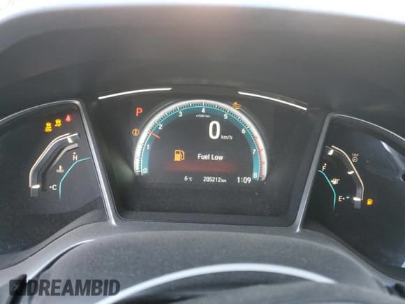 ✅ 2017 Honda Civic Touring • VIN: 2HGFC1F9XHH101956 • Lot: 90131215. Listed on Copart with 205,212 mi. Free auction sales archive from the USA and detailed vehicle history report at DreamBid. Image 9.