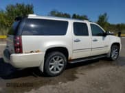 ✅ 2011 GMC Yukon XL Denali • VIN: 1GKS2MEF5BR288429 • Lot: 80687215. Wystawiony na Copart z przebiegiem 268 131 mil. Bezpłatny archiwum sprzedaży aukcyjnych z USA i szczegółowy raport historii pojazdu na DreamBid. Zdjęcie 3.