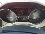 ✅ 2015 Ford Focus SE • VIN: 1FADP3FE5FL360539 • Лот: 60871075. Опубликован ранее на Copart с пробегом 142 426 миль. Бесплатный доступ к архиву аукционных продаж из США и подробный отчёт об истории автомобиля на DreamBid. Изображение 9.