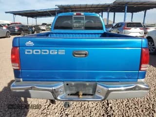 ✅ 1998 Dodge Dakota SLT • VIN: 1B7GL22X5WS631528 • Lot: 84926904. Wystawiony na Copart z przebiegiem 213 907 mil. Bezpłatny archiwum sprzedaży aukcyjnych z USA i szczegółowy raport historii pojazdu na DreamBid. Zdjęcie 6.