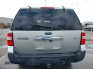 ✅ 2010 Ford Expedition SSV • VIN: 1FMJU1G50AEA99614 • Lot: 43655857. Wystawiony na IAAI z przebiegiem 157 032 mil. Bezpłatny archiwum sprzedaży aukcyjnych z USA i szczegółowy raport historii pojazdu na DreamBid. Zdjęcie 16.