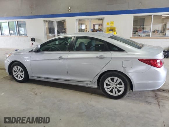 ✅ 2011 Hyundai Sonata GLS • VIN: 5NPEB4AC7BH219723 • Lot: 74048434. Listed on Copart with 140,795 mi. Free auction sales archive from the USA and detailed vehicle history report at DreamBid. Image 2.