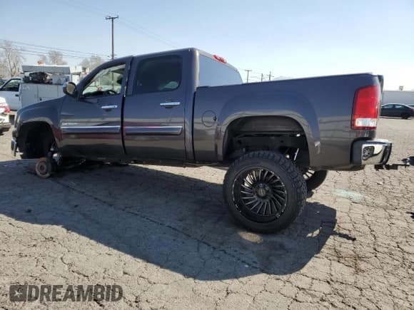 ✅ 2011 GMC Sierra 1500 SLE • VIN: 3GTP1VE02BG205416 • Лот: 45551385. Опубликован ранее на Copart с пробегом 124 665 миль. Бесплатный доступ к архиву аукционных продаж из США и подробный отчёт об истории автомобиля на DreamBid. Изображение 2.