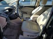 ✅ 2015 Ford C-Max SEL • VIN: 1FADP5CU1FL100193 • Lot: 92094435. Wystawiony na Copart z przebiegiem 94 173 mil. Bezpłatny archiwum sprzedaży aukcyjnych z USA i szczegółowy raport historii pojazdu na DreamBid. Zdjęcie 7.