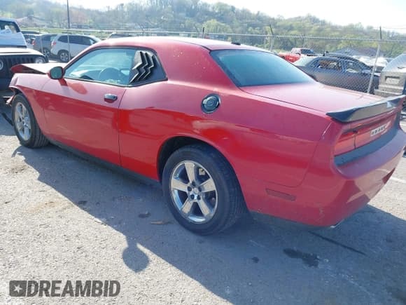 ✅ 2011 Dodge Challenger • VIN: 2B3CJ4DG4BH571340 • Лот: 42007766. Опубликован ранее на IAAI с пробегом 124 808 миль. Бесплатный доступ к архиву аукционных продаж из США и подробный отчёт об истории автомобиля на DreamBid. Изображение 3.