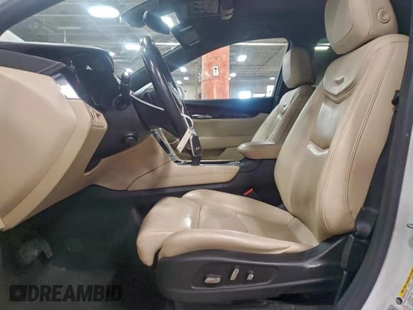 ✅ 2017 Cadillac XT5 Premium Luxury AWD • VIN: 1GYKNERS4HZ132465 • Lot: 94187115. Wystawiony na Copart z przebiegiem 115 049 mil. Bezpłatny archiwum sprzedaży aukcyjnych z USA i szczegółowy raport historii pojazdu na DreamBid. Zdjęcie 7.