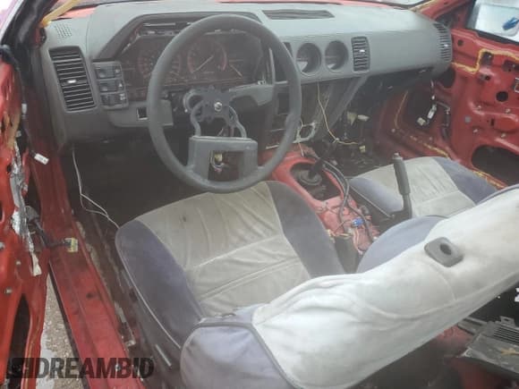 ✅ 1985 Nissan 300ZX • VIN: JN1HZ14S2FX092175 • Lot: 45348155. Listed on Copart with 162,305 mi. Free auction sales archive from the USA and detailed vehicle history report at DreamBid. Image 8.