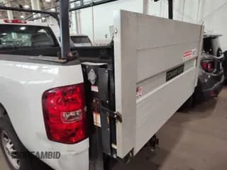 ✅ 2014 Chevrolet Silverado 2500HD Work Truck • VIN: 1GC0CVCG8EF172505 • Lot: 42534153. Wystawiony na IAAI z przebiegiem 121 758 mil. Bezpłatny archiwum sprzedaży aukcyjnych z USA i szczegółowy raport historii pojazdu na DreamBid. Zdjęcie 1.