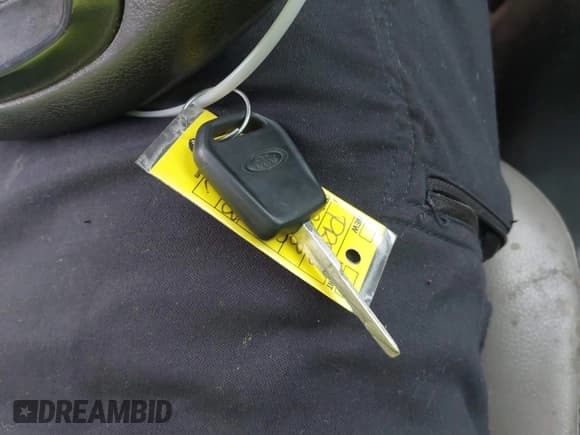 ✅ 2018 Ford F-150 XL • VIN: 1FTMF1CB5JKC47622 • Lot: 42879857. Wystawiony na IAAI z przebiegiem 146 108 mil. Bezpłatny archiwum sprzedaży aukcyjnych z USA i szczegółowy raport historii pojazdu na DreamBid. Zdjęcie 11.