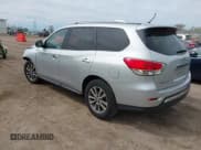 ✅ 2016 Nissan Pathfinder SV • VIN: 5N1AR2MMXGC600841 • Lot: 42151505. Wystawiony na IAAI z przebiegiem 112 418 mil. Bezpłatny archiwum sprzedaży aukcyjnych z USA i szczegółowy raport historii pojazdu na DreamBid. Zdjęcie 3.