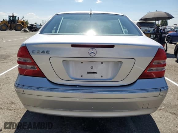 ✅ 2001 Mercedes-Benz C 230/260/280/320 • VIN: WDBRF61J41F099449 • Лот: 80432995. Опубликован ранее на Copart с пробегом Не указан. Бесплатный доступ к архиву аукционных продаж из США и подробный отчёт об истории автомобиля на DreamBid. Изображение 6.