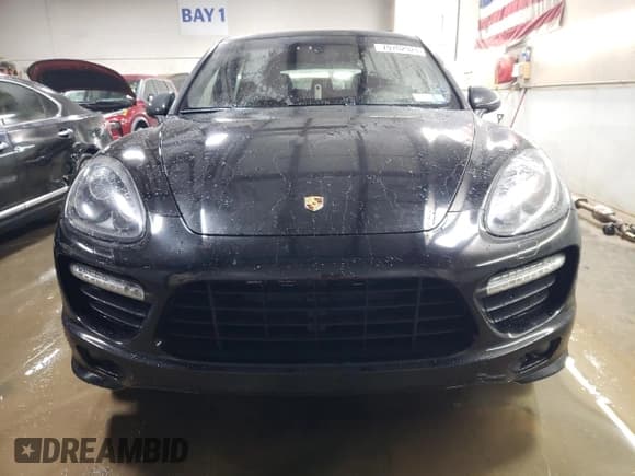 ✅ 2014 Porsche Cayenne GTS • VIN: WP1AD2A22ELA70561 • Lot: 79702924. Wystawiony na Copart z przebiegiem 119 882 mil. Bezpłatny archiwum sprzedaży aukcyjnych z USA i szczegółowy raport historii pojazdu na DreamBid. Zdjęcie 5.