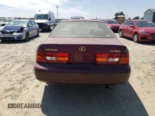 ✅ 1997 Lexus ES 300 • VIN: JT8BF22G0V0030408 • Lot: 66811844. Listed on Copart with 185,314 mi. Free auction sales archive from the USA and detailed vehicle history report at DreamBid. Image 6.