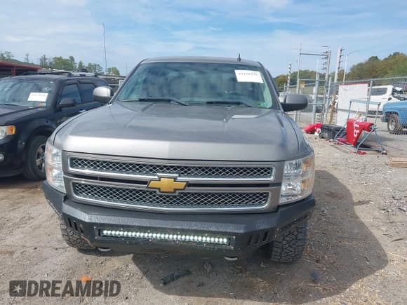✅ 2012 Chevrolet Silverado 1500 LT • VIN: 1GCRKSE78CZ261203 • Lot: 43238256. Listed on IAAI with 175,953 mi. Free auction sales archive from the USA and detailed vehicle history report at DreamBid. Image 12.