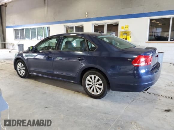 ✅ 2015 Volkswagen Passat Wolfsburg Edition • VIN: 1VWAT7A3XFC013386 • Lot: 71516635. Wystawiony na Copart z przebiegiem 231 003 mil. Bezpłatny archiwum sprzedaży aukcyjnych z USA i szczegółowy raport historii pojazdu na DreamBid. Zdjęcie 2.