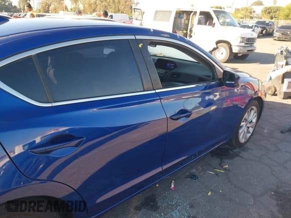 ✅ 2016 Acura ILX • VIN: 19UDE2F34GA023643 • Lot: 43495285. Listed on IAAI with 164,073 mi. Free auction sales archive from the USA and detailed vehicle history report at DreamBid. Image 6.