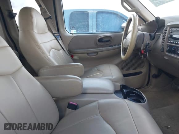 ✅ 2000 Ford F-150 XL • VIN: 1FTRX08LXYKB32006 • Lot: 42954674. Listed on IAAI with 93,460 mi. Free auction sales archive from the USA and detailed vehicle history report at DreamBid. Image 5.