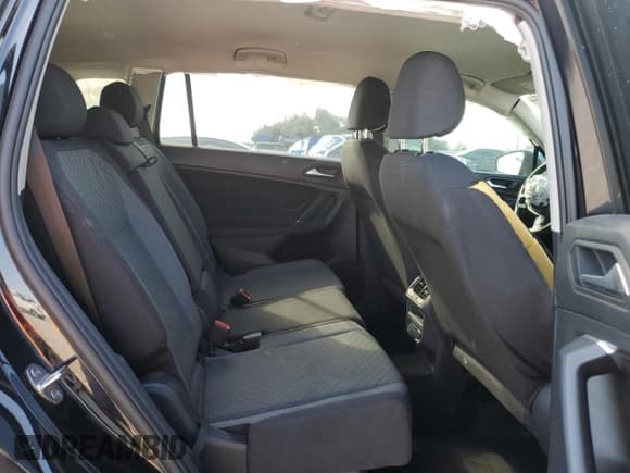 ✅ 2020 Volkswagen Tiguan S • VIN: 3VV1B7AX6LM103686 • Lot: 47294995. Listed on Copart with 66,966 mi. Free auction sales archive from the USA and detailed vehicle history report at DreamBid. Image 11.