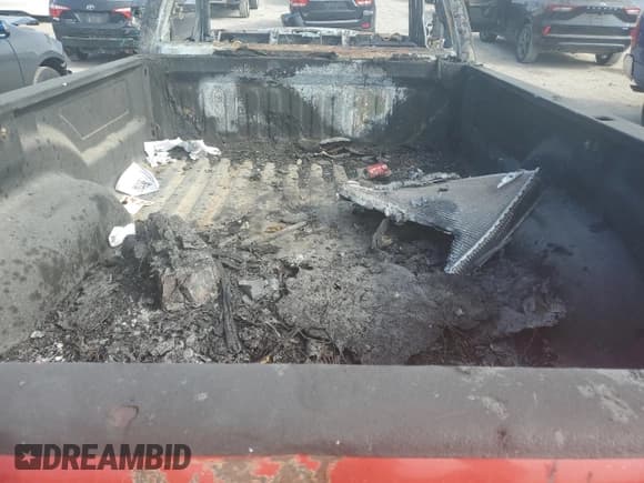 ✅ 2006 Dodge 2500 ST • VIN: 3D7KS26D76G290465 • Lot: 80106695. Wystawiony na Copart z przebiegiem Nie podano. Bezpłatny archiwum sprzedaży aukcyjnych z USA i szczegółowy raport historii pojazdu na DreamBid. Zdjęcie 10.