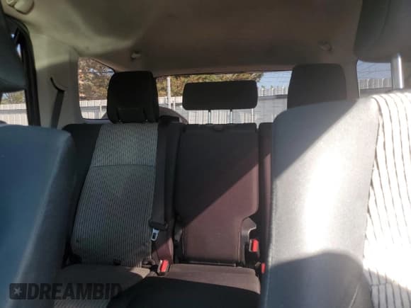 ✅ 2015 Toyota 4Runner SR5 • VIN: JTEBU5JR9F5268043 • Lot: 81937645. Wystawiony na Copart z przebiegiem 156 954 mil. Bezpłatny archiwum sprzedaży aukcyjnych z USA i szczegółowy raport historii pojazdu na DreamBid. Zdjęcie 10.