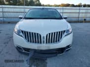 ✅ 2011 Lincoln MKX • VIN: 2LMDJ8JK7BBJ22644 • Lot: 86671605. Wystawiony na Copart z przebiegiem 68 612 mil. Bezpłatny archiwum sprzedaży aukcyjnych z USA i szczegółowy raport historii pojazdu na DreamBid. Zdjęcie 5.