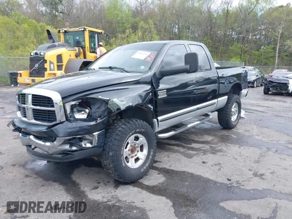 ✅ 2007 Dodge 2500 SLT • VIN: 3D7KS28C87G753381 • Lot: 39039516. Listed on IAAI with 128,455 mi. Free auction sales archive from the USA and detailed vehicle history report at DreamBid. Image 2.