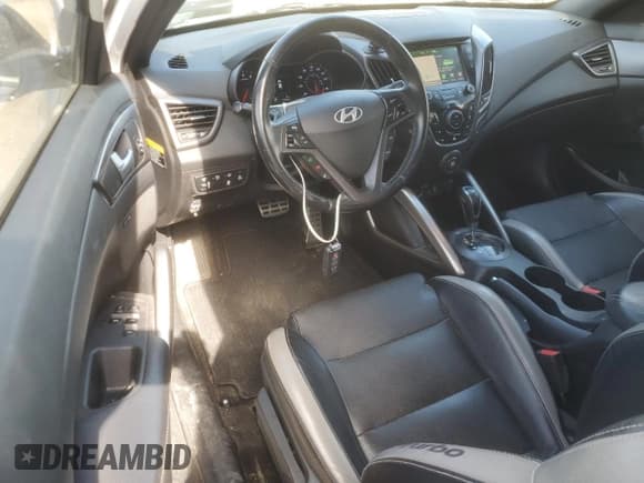 ✅ 2016 Hyundai Veloster Turbo Rally Edition • VIN: KMHTC6AE8GU286745 • Лот: 85815625. Опубликован ранее на Copart с пробегом 91 092 миль. Бесплатный доступ к архиву аукционных продаж из США и подробный отчёт об истории автомобиля на DreamBid. Изображение 8.