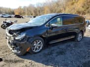 ✅ 2017 Chrysler Pacifica Limited • VIN: 2C4RC1GG2HR552723 • Lot: 90623525. Listed on Copart with 115,426 mi. Free auction sales archive from the USA and detailed vehicle history report at DreamBid. Image 1.