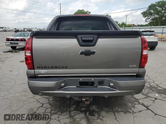 ✅ 2007 Chevrolet Avalanche LTZ • VIN: 3GNFK12377G199532 • Lot: 57481235. Listed on Copart with 226,580 mi. Free auction sales archive from the USA and detailed vehicle history report at DreamBid. Image 6.