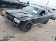 ✅ 2014 Dodge Challenger SXT • VIN: 2C3CDYAG7EH285802 • Lot: 41509045. Wystawiony na IAAI z przebiegiem 139 855 mil. Bezpłatny archiwum sprzedaży aukcyjnych z USA i szczegółowy raport historii pojazdu na DreamBid. Zdjęcie 18.