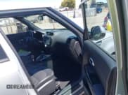 ✅ 2014 Kia Soul + • VIN: KNDJP3A58E7733892 • Lot: 42882160. Wystawiony na IAAI z przebiegiem 88 540 mil. Bezpłatny archiwum sprzedaży aukcyjnych z USA i szczegółowy raport historii pojazdu na DreamBid. Zdjęcie 5.