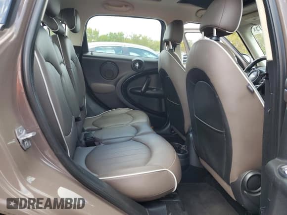 ✅ 2014 MINI Countryman S • VIN: WMWZC3C57EWP29072 • Lot: 54508905. Wystawiony na Copart z przebiegiem 105 192 mil. Bezpłatny archiwum sprzedaży aukcyjnych z USA i szczegółowy raport historii pojazdu na DreamBid. Zdjęcie 10.