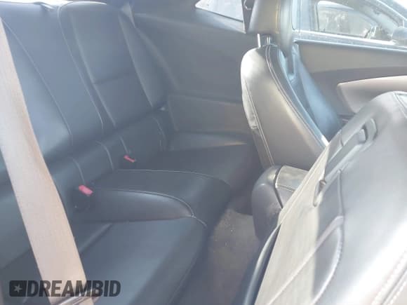 ✅ 2010 Chevrolet Camaro 2LT • VIN: 2G1FC1EV3A9209356 • Lot: 43153358. Listed on IAAI with 74,728 mi. Free auction sales archive from the USA and detailed vehicle history report at DreamBid. Image 8.