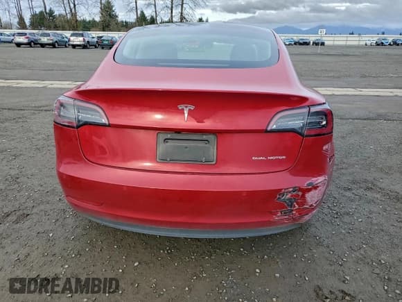 ✅ 2022 Tesla Model 3 Long Range • VIN: 5YJ3E1EB9NF133749 • Lot: 96002905. Wystawiony na Copart z przebiegiem 59 453 mil. Bezpłatny archiwum sprzedaży aukcyjnych z USA i szczegółowy raport historii pojazdu na DreamBid. Zdjęcie 6.