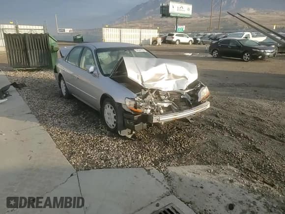 ✅ 2001 Honda Accord LX • VIN: JHMCG56411C015105 • Lot: 94344765. Listed on Copart with Not provided. Free auction sales archive from the USA and detailed vehicle history report at DreamBid. Image 14.