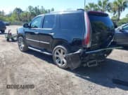 ✅ 2007 Cadillac Escalade • VIN: 1GYFK63877R247685 • Lot: 43703327. Listed on IAAI with 211,475 mi. Free auction sales archive from the USA and detailed vehicle history report at DreamBid. Image 3.