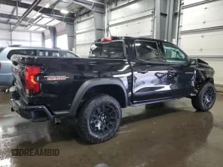 ✅ 2024 Chevrolet Colorado 4WD Trail Boss • VIN: 1GCPTEEK5R1168155 • Лот: 59720274. Опубликован ранее на Copart с пробегом 1 838 миль. Бесплатный доступ к архиву аукционных продаж из США и подробный отчёт об истории автомобиля на DreamBid. Изображение 3.