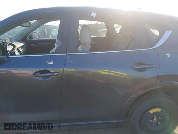 ✅ 2024 Mazda CX-5 S Carbon Edition • VIN: JM3KFBCL4R0408580 • Lot: 43411730. Wystawiony na IAAI z przebiegiem 29 347 mil. Bezpłatny archiwum sprzedaży aukcyjnych z USA i szczegółowy raport historii pojazdu na DreamBid. Zdjęcie 14.