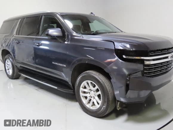 ✅ 2023 Chevrolet Suburban LT • VIN: 1GNSCCKD4PR363674 • Lot: 84282945. Wystawiony na Copart z przebiegiem 59 375 mil. Bezpłatny archiwum sprzedaży aukcyjnych z USA i szczegółowy raport historii pojazdu na DreamBid. Zdjęcie 1.