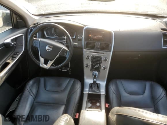 ✅ 2017 Volvo XC60 Dynamic • VIN: YV440MDRXH2198553 • Lot: 72082655. Listed on Copart with Not provided. Free auction sales archive from the USA and detailed vehicle history report at DreamBid. Image 8.