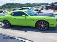 ✅ 2019 Dodge Challenger SRT Hellcat Redeye Widebody • VIN: 2C3CDZL98KH627211 • Lot: 42584796. Wystawiony na IAAI z przebiegiem 68 806 mil. Bezpłatny archiwum sprzedaży aukcyjnych z USA i szczegółowy raport historii pojazdu na DreamBid. Zdjęcie 14.