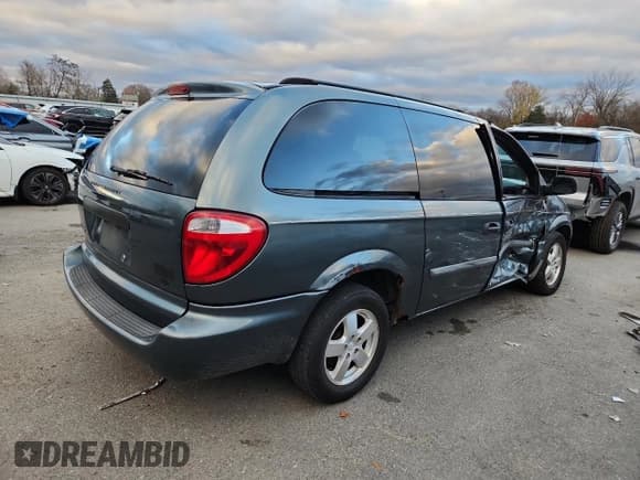 ✅ 2007 Dodge Grand Caravan SE • VIN: 1D4GP24R97B213156 • Lot: 91843715. Listed on Copart with 144,960 mi. Free auction sales archive from the USA and detailed vehicle history report at DreamBid. Image 3.