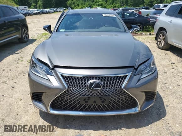 ✅ 2019 Lexus LS 500 • VIN: JTHC51FF7K5007211 • Лот: 59156954. Опубликован ранее на Copart с пробегом Не указан. Бесплатный доступ к архиву аукционных продаж из США и подробный отчёт об истории автомобиля на DreamBid. Изображение 5.
