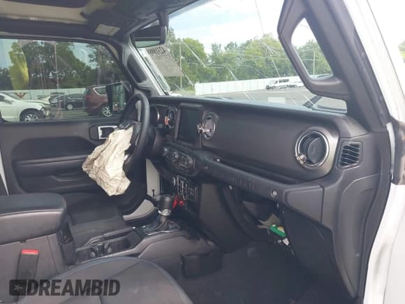 ✅ 2023 Jeep Wrangler Rubicon • VIN: 1C4JJXR64PW586405 • Lot: 42318989. Wystawiony na IAAI z przebiegiem 26 493 mil. Bezpłatny archiwum sprzedaży aukcyjnych z USA i szczegółowy raport historii pojazdu na DreamBid. Zdjęcie 5.