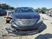 ✅ 2013 Hyundai Sonata SE • VIN: 5NPEC4AC1DH700406 • Lot: 68541814. Wystawiony na Copart z przebiegiem Nie podano. Bezpłatny archiwum sprzedaży aukcyjnych z USA i szczegółowy raport historii pojazdu na DreamBid. Zdjęcie 5.