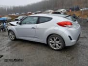 ✅ 2017 Hyundai Veloster • VIN: KMHTC6AD7HU323275 • Lot: 84652034. Wystawiony na Copart z przebiegiem 113 879 mil. Bezpłatny archiwum sprzedaży aukcyjnych z USA i szczegółowy raport historii pojazdu na DreamBid. Zdjęcie 2.